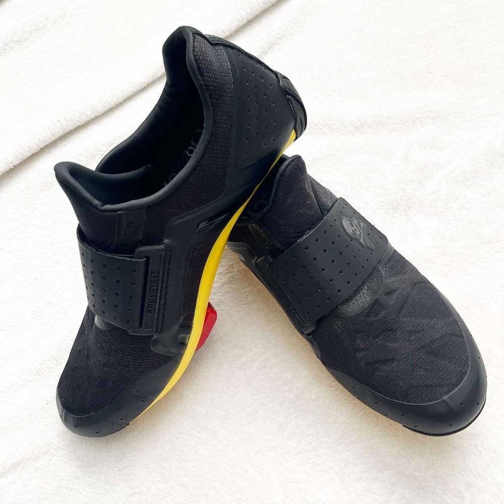 Size 40 SoulCycle legends cycling shoes